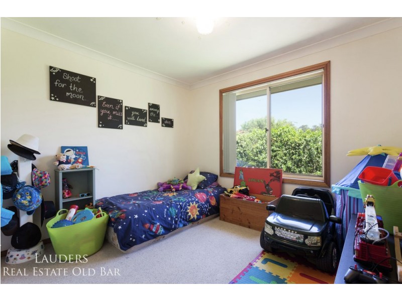 19b Molong Road, Old Bar NSW 2430