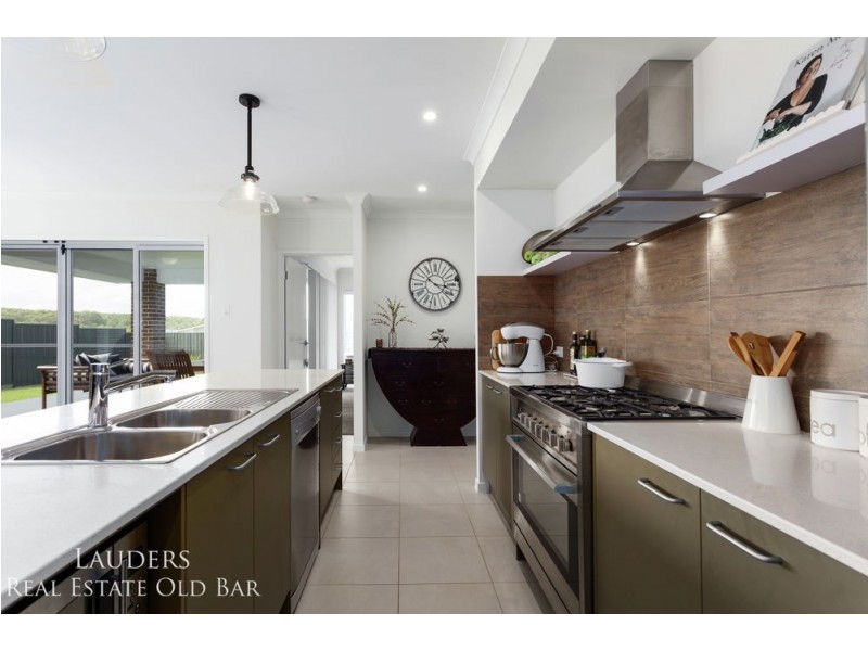 305 Saltwater Road, Wallabi Point NSW 2430