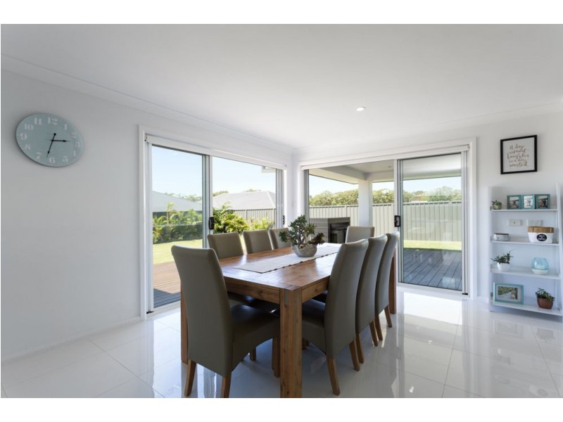 293 Saltwater Road, Wallabi Point NSW 2430