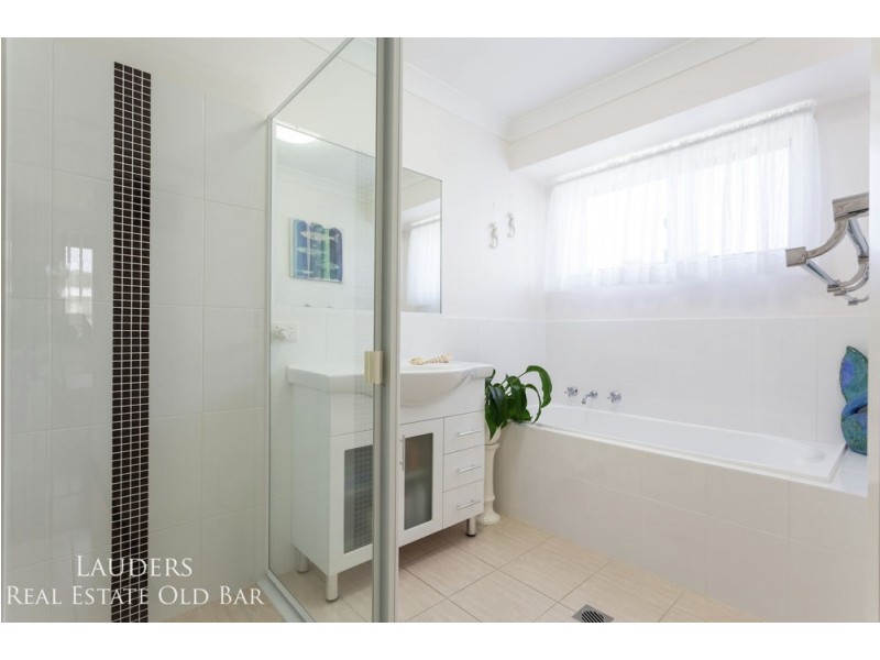 58 Bluehaven Drive, Old Bar NSW 2430