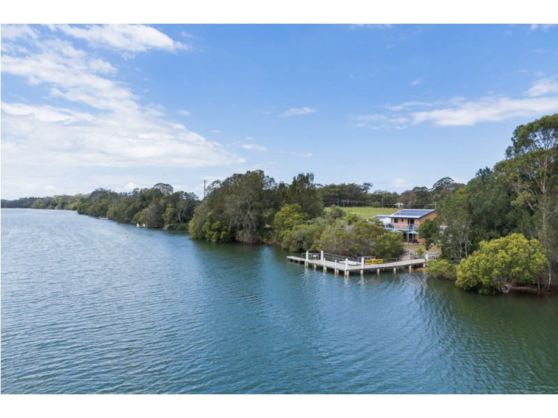 6 Channel Close, Old Bar NSW 2430