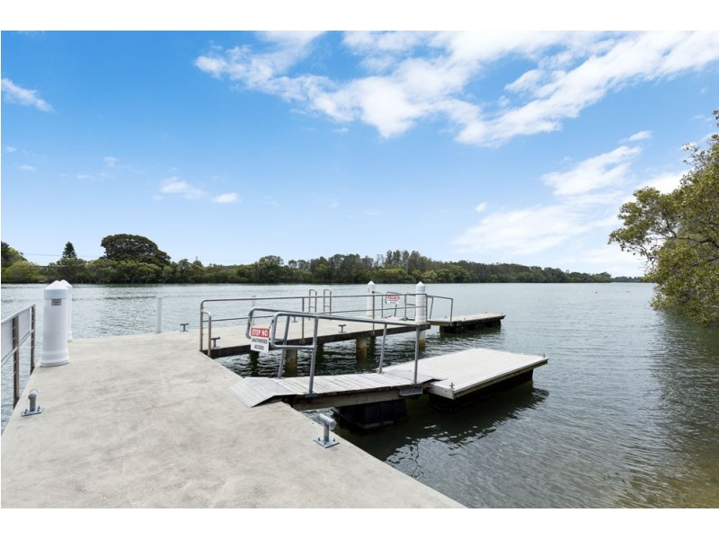 6 Channel Close, Old Bar NSW 2430