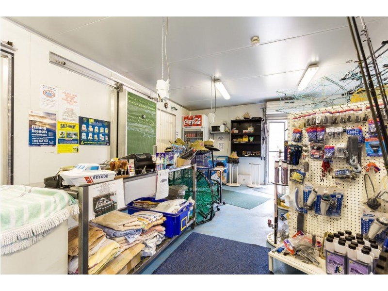 6 Channel Close, Old Bar NSW 2430
