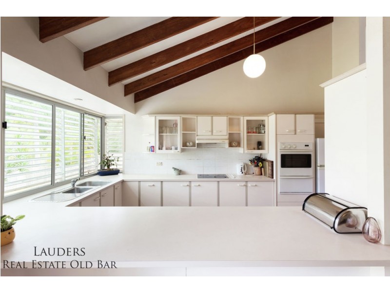 124 Waterman Street, Old Bar NSW 2430