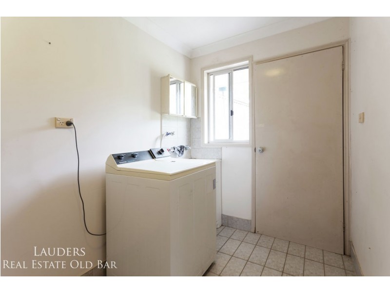 124 Waterman Street, Old Bar NSW 2430