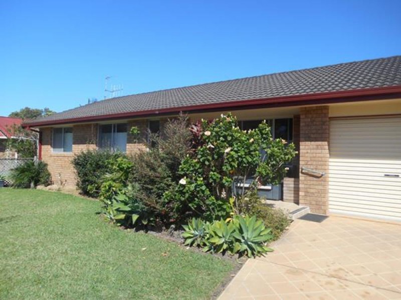 7 Oceanic Place, Old Bar NSW 2430