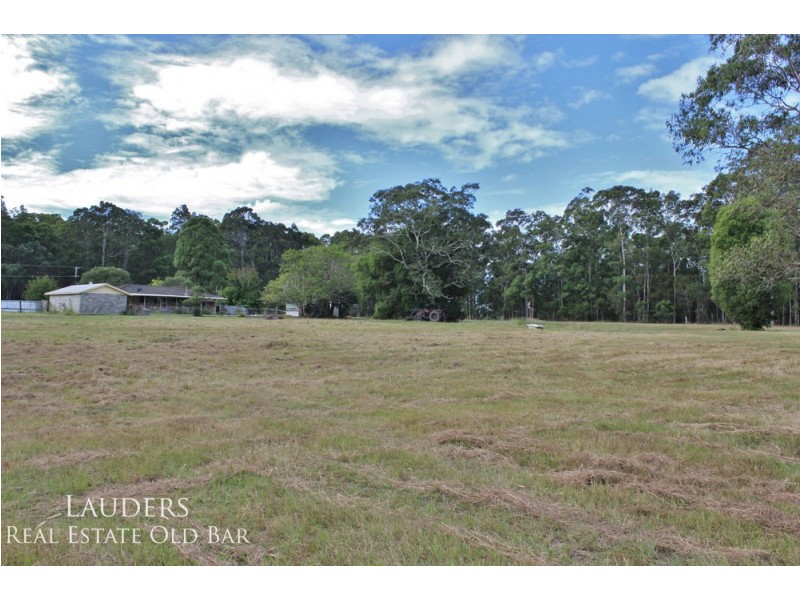 836 Old Bar Road, Old Bar NSW 2430