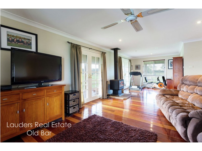 700 Manning Point Road, Oxley Island NSW 2430