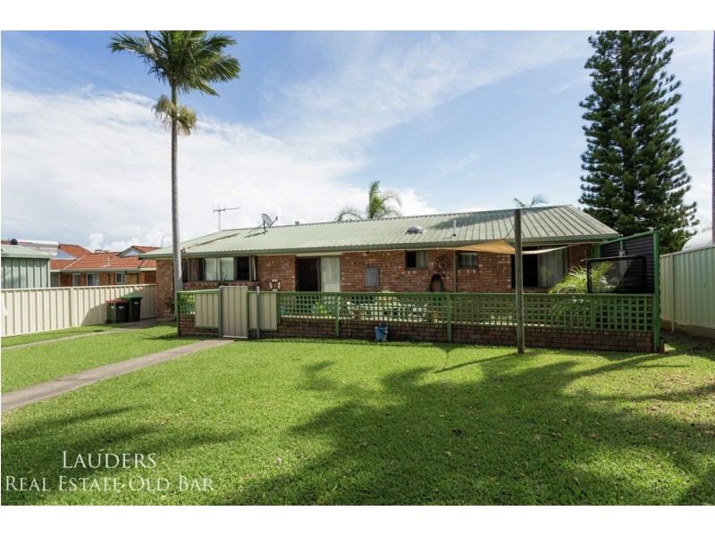 19 Casuarina Close, Old Bar NSW 2430