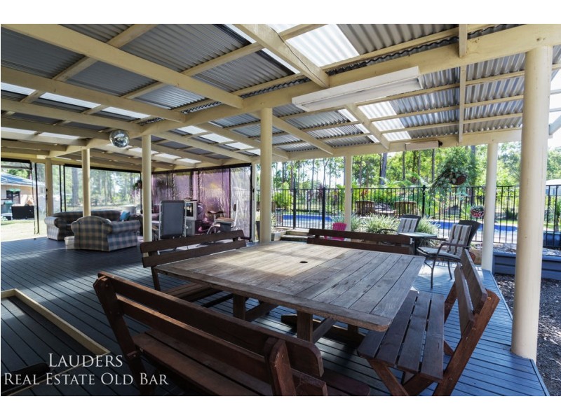 1 Rebecca Close, Old Bar NSW 2430