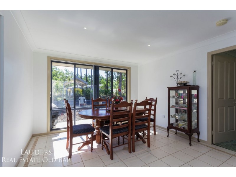 1 Rebecca Close, Old Bar NSW 2430