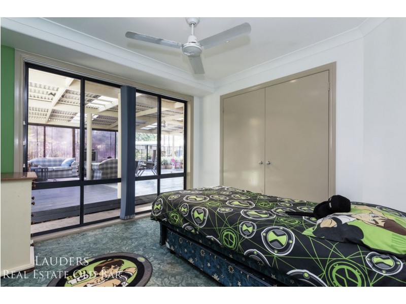 1 Rebecca Close, Old Bar NSW 2430