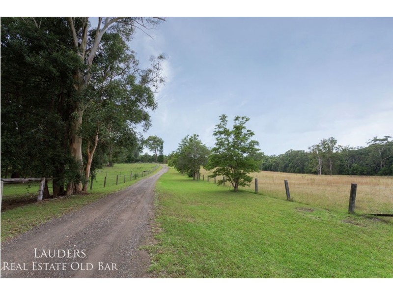 16 Ruprechts Road, Mitchells Island NSW 2430