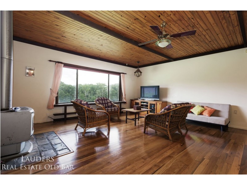 16 Ruprechts Road, Mitchells Island NSW 2430