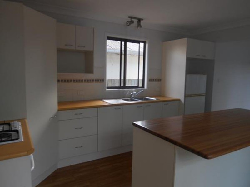 8 Pacific Street, Wallabi Point NSW 2430