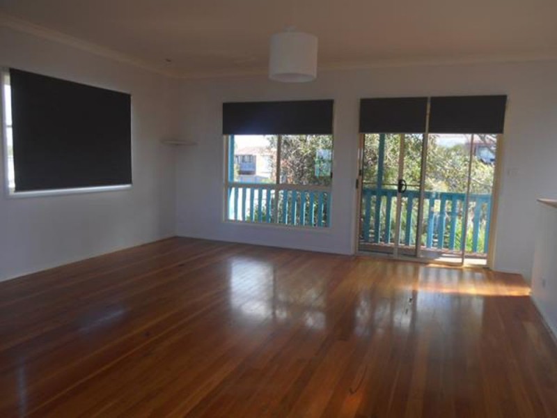 8 Pacific Street, Wallabi Point NSW 2430