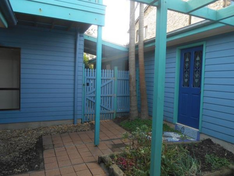 8 Pacific Street, Wallabi Point NSW 2430