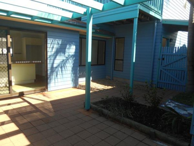 8 Pacific Street, Wallabi Point NSW 2430