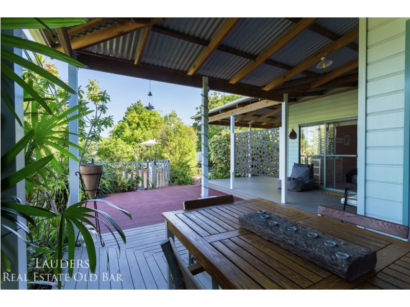 18 Connell Street, Old Bar NSW 2430