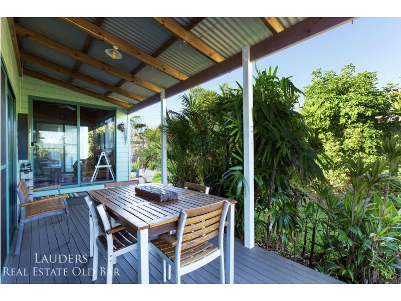 18 Connell Street, Old Bar NSW 2430