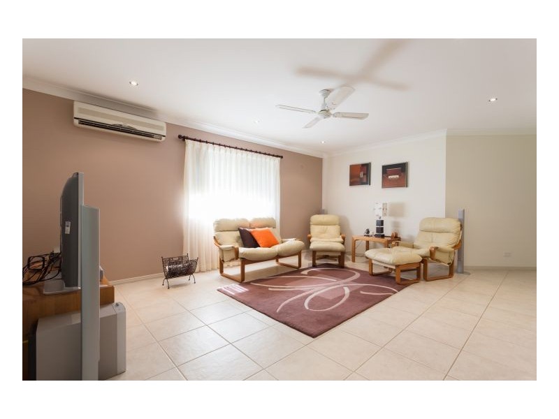 135 Heron Road, Old Bar NSW 2430