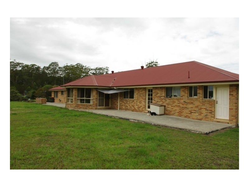 3 Arcadia Place, Pampoolah NSW 2430