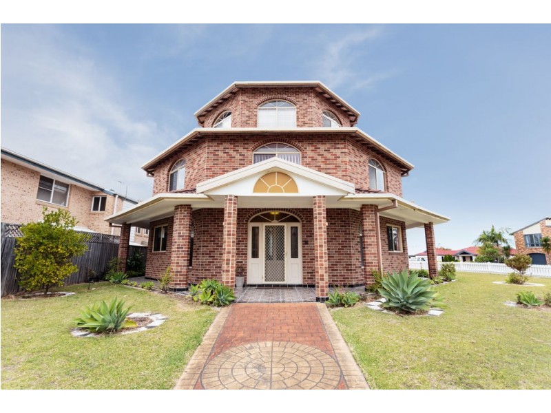 12 Beach Street, Wallabi Point NSW 2430