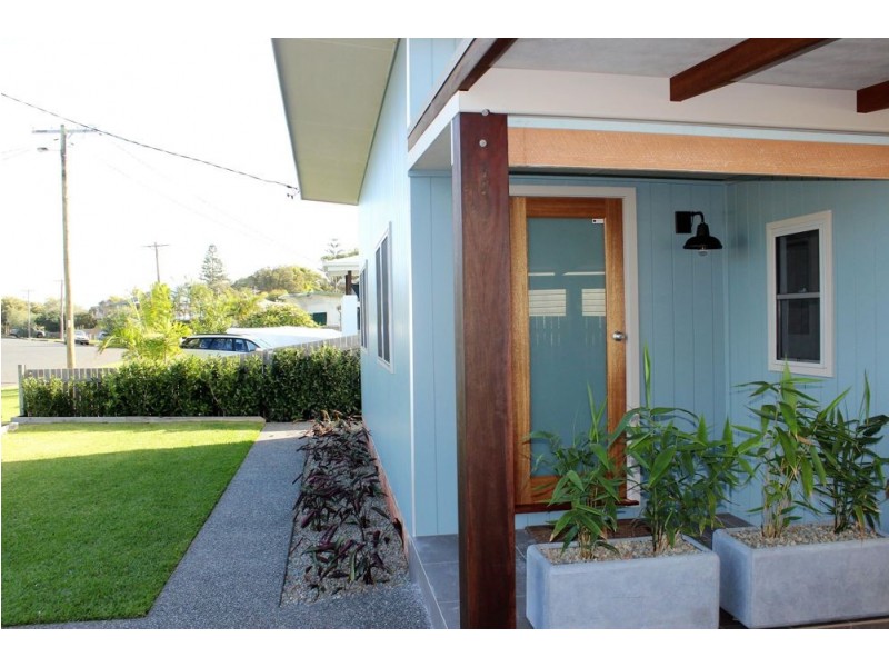 11a Hall Street, Old Bar NSW 2430