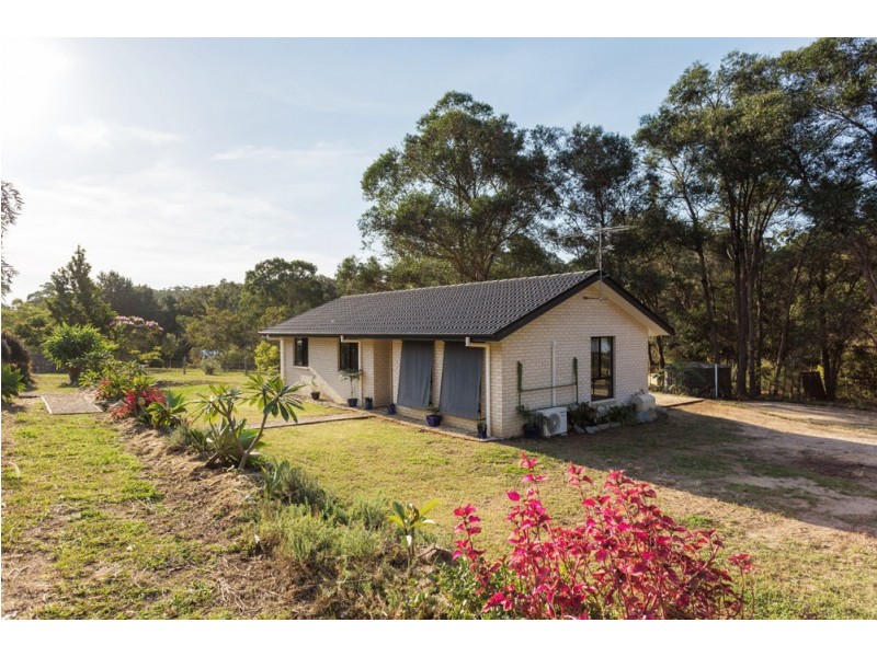1 Rainforest Drive, Mitchells Island NSW 2430