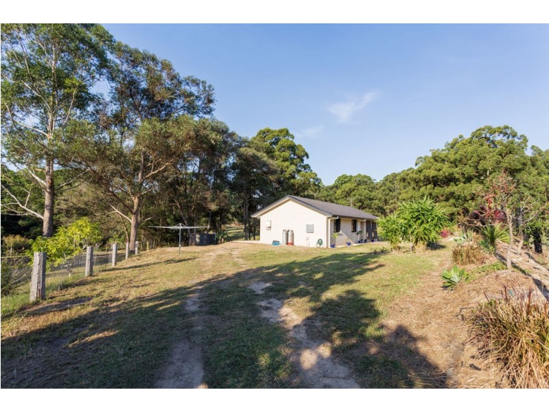 1 Rainforest Drive, Mitchells Island NSW 2430
