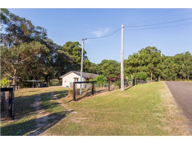 1 Rainforest Drive, Mitchells Island NSW 2430