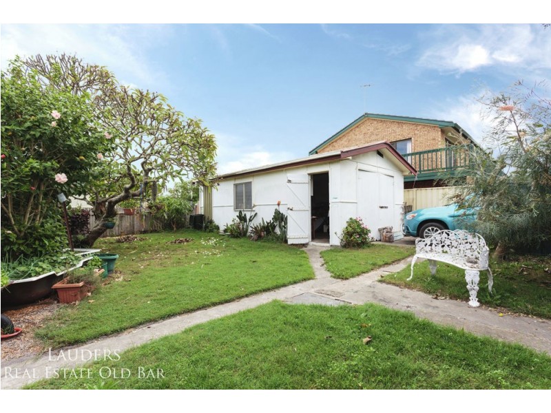 1 Lewis Street, Old Bar NSW 2430