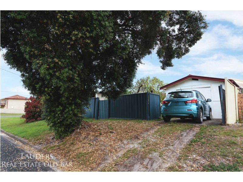 1 Lewis Street, Old Bar NSW 2430