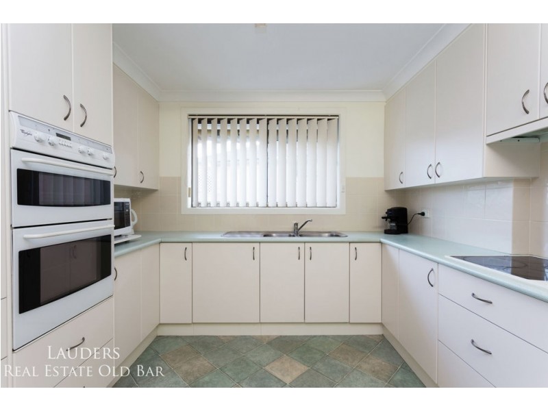 36 Joel Drive, Old Bar NSW 2430