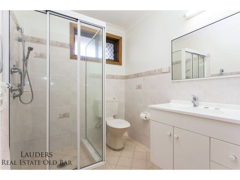 36 Joel Drive, Old Bar NSW 2430