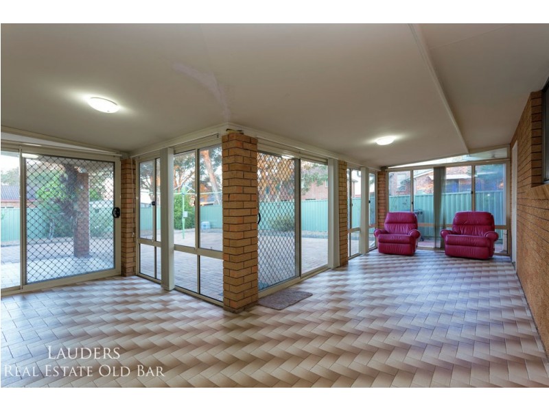 36 Joel Drive, Old Bar NSW 2430