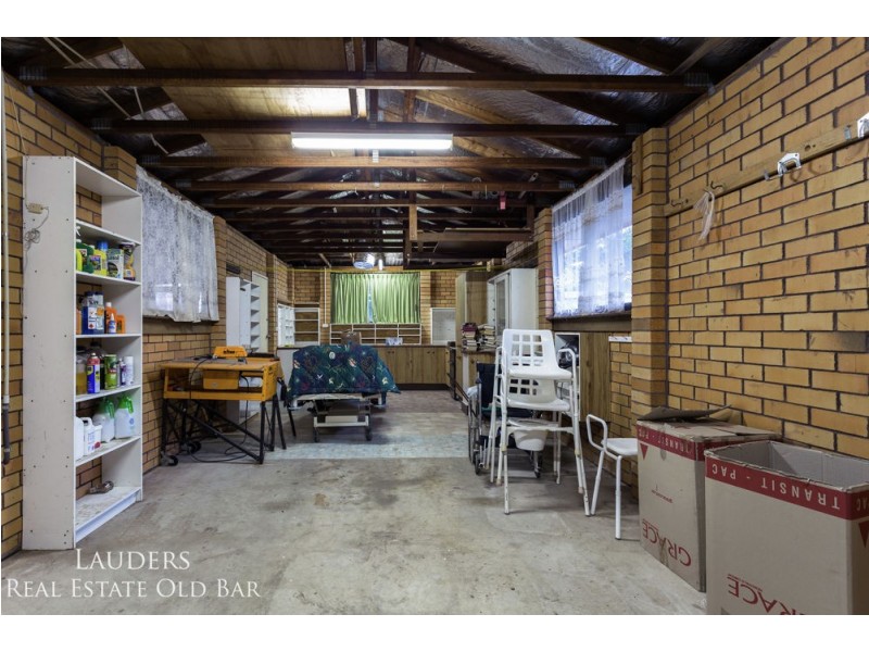 36 Joel Drive, Old Bar NSW 2430