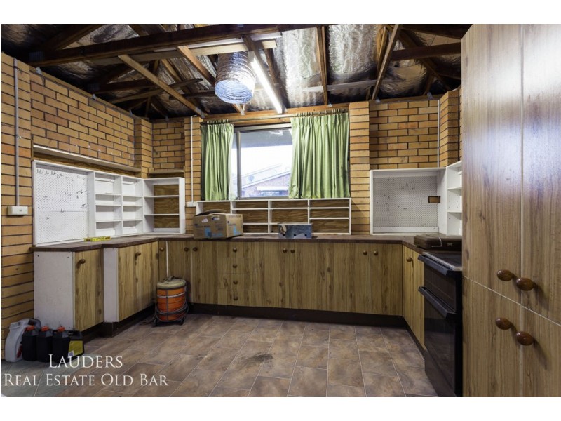 36 Joel Drive, Old Bar NSW 2430