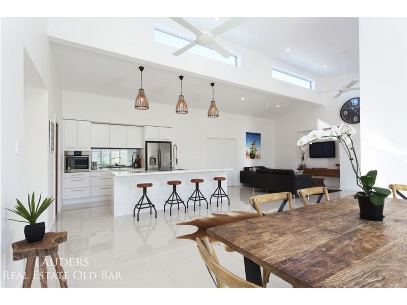 24 Howard Street, Wallabi Point NSW 2430