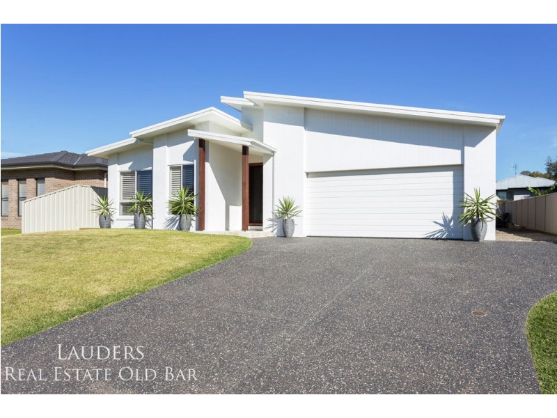 24 Howard Street, Wallabi Point NSW 2430