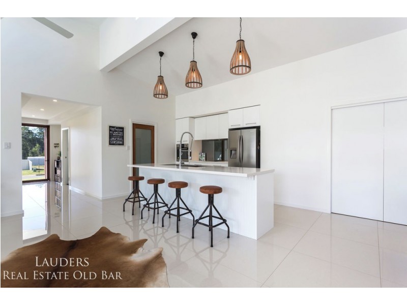 24 Howard Street, Wallabi Point NSW 2430
