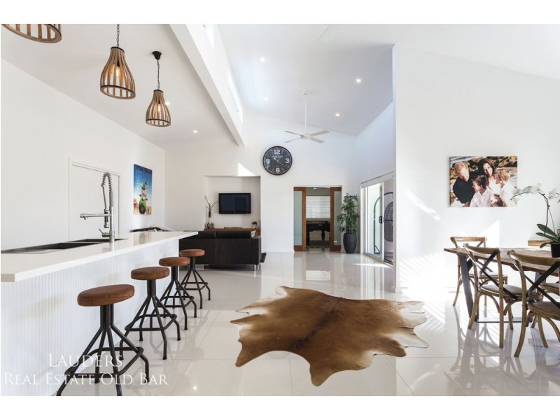 24 Howard Street, Wallabi Point NSW 2430