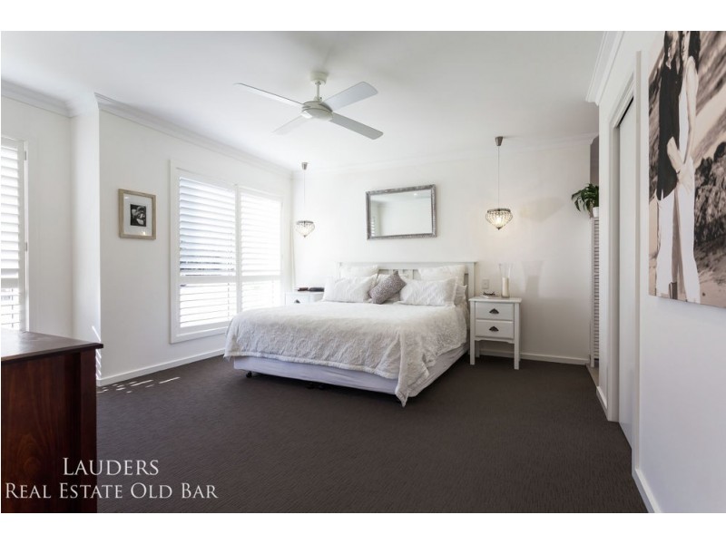 24 Howard Street, Wallabi Point NSW 2430