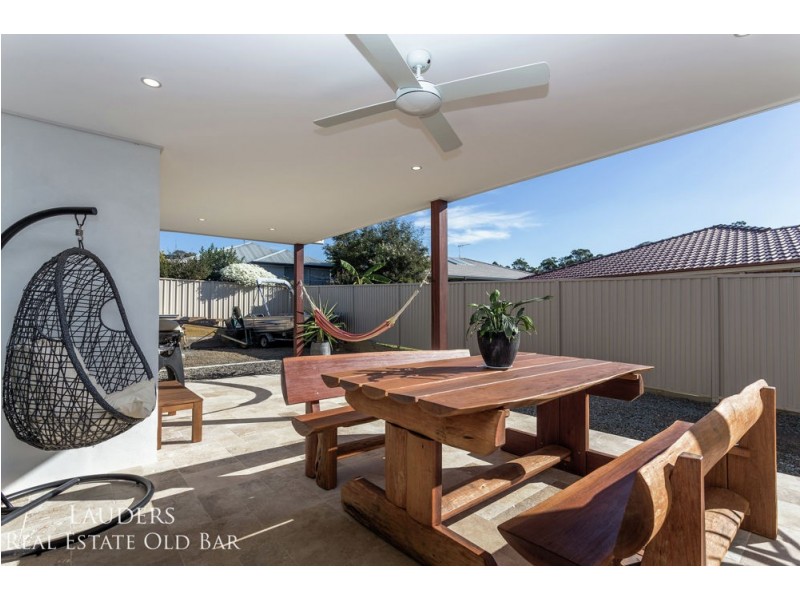 24 Howard Street, Wallabi Point NSW 2430