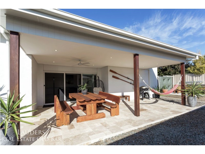 24 Howard Street, Wallabi Point NSW 2430