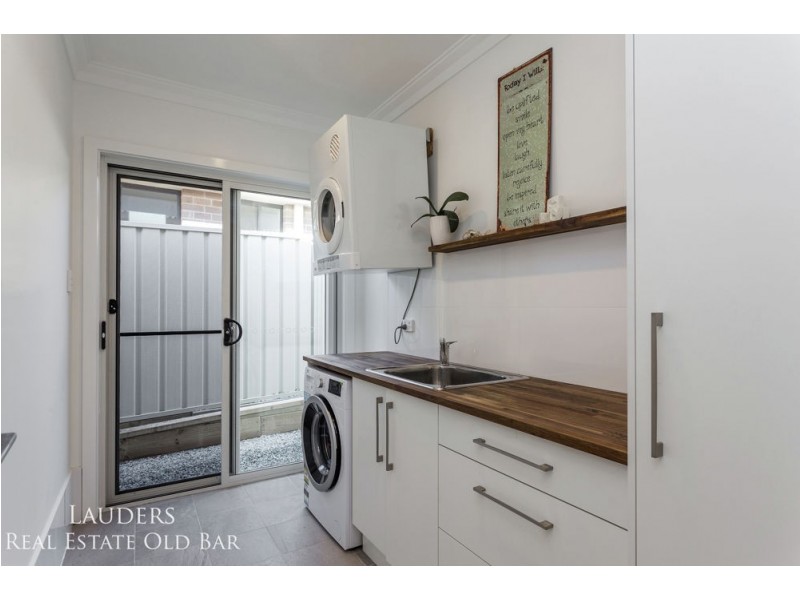 24 Howard Street, Wallabi Point NSW 2430