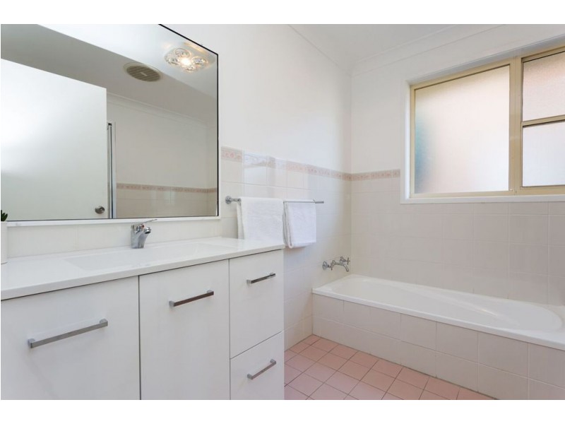 34 Amaroo Drive, Taree NSW 2430