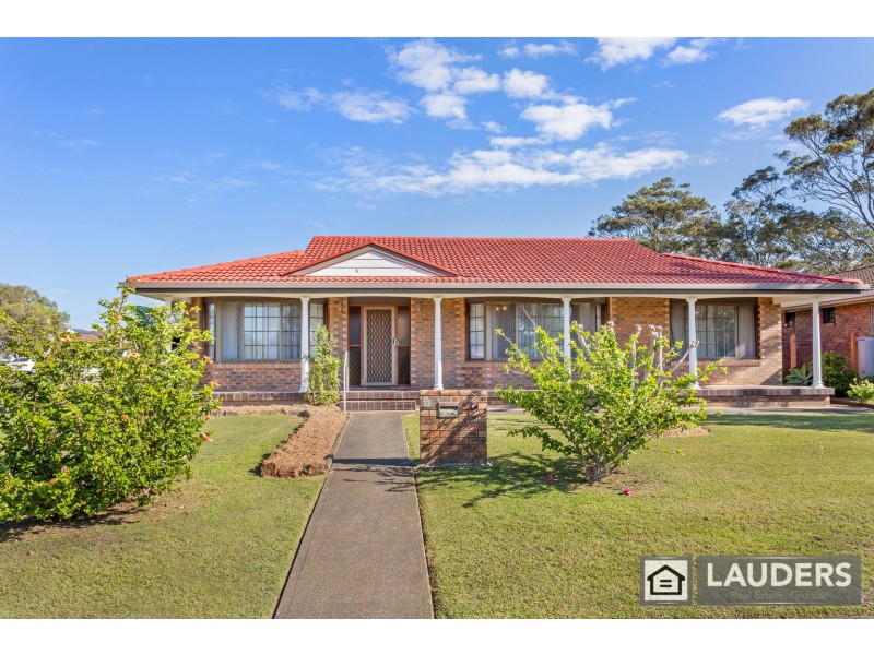 13 Joel Drive, Old Bar NSW 2430
