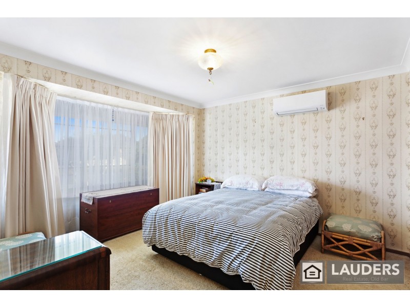 13 Joel Drive, Old Bar NSW 2430