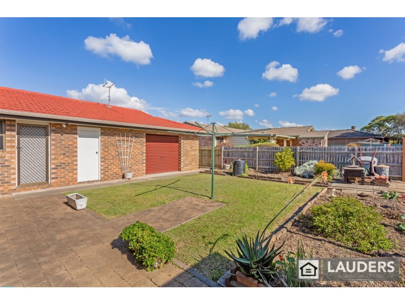 13 Joel Drive, Old Bar NSW 2430